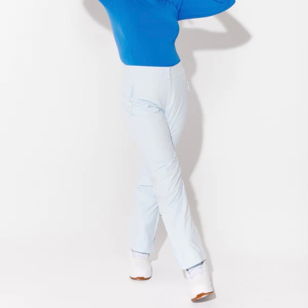 Half day, Alessandra Pant